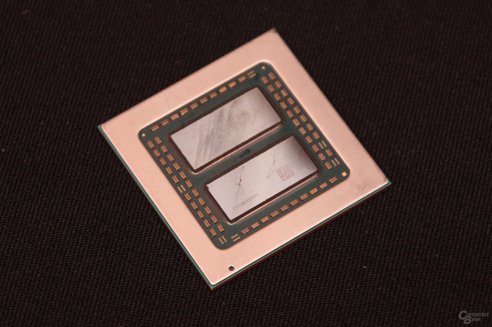 AMD Epyc Embedded 3000 mit zwei Dies