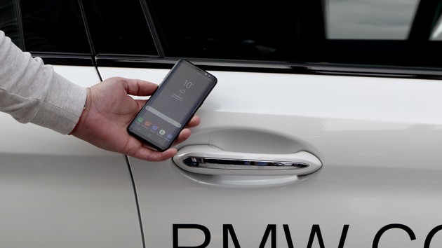 BMW Digital Key: Das Smartphone wird zum Autoschlüssel für 6 Personen