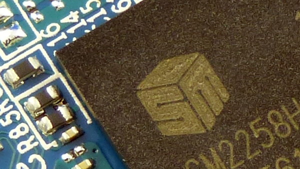 Silicon Motion FerriSSD: 256-GB-SSDs mit NVMe kleiner als eine SIM-Karte