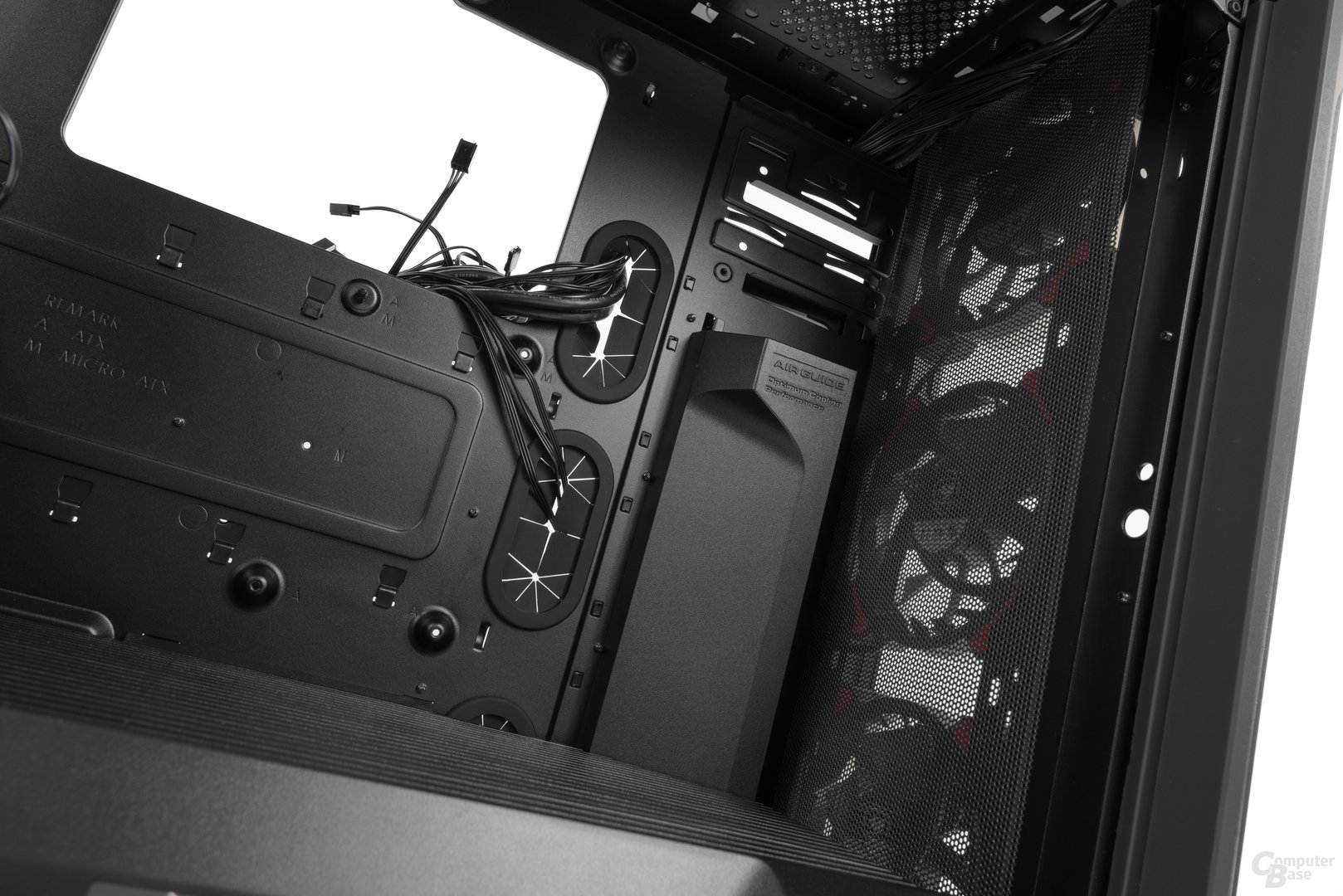 Cougar Panzer Evo – Innenraumansicht Detail
