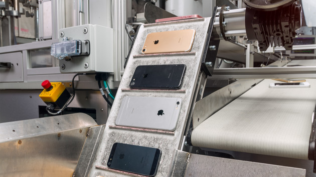Apple-Umweltbericht: Roboter Daisy zerlegt 200 iPhones pro Stunde