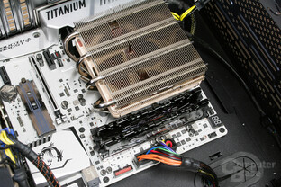 Noctua NH-L12S im Testsystem: Nur niedriger RAM passt in den ersten Slot