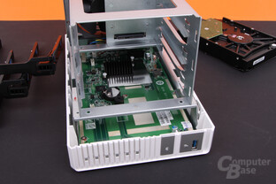 QNAP TS-328 – passiver Kühler für das SoC
