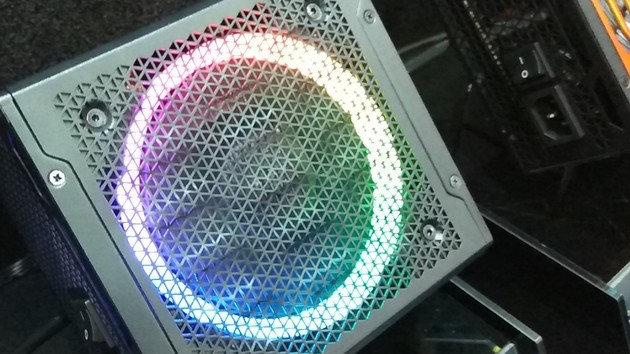 Computex: Bunte, effizientere und SFX-Netzteile auf dem Vormarsch