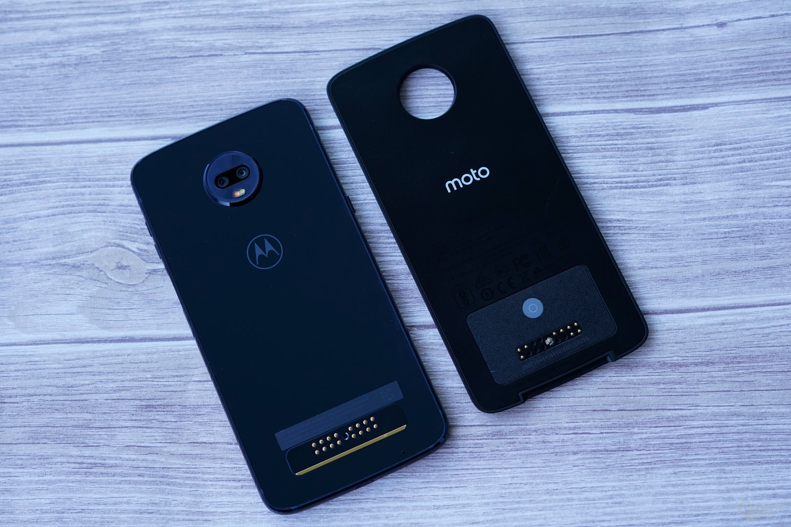 Motorola Moto Z3 Play und Nokia 7 Plus