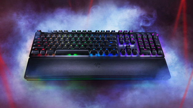 Razer Huntsman Elite im Test: Infrarot-Taster und Unterboden-LEDs für 210 Euro