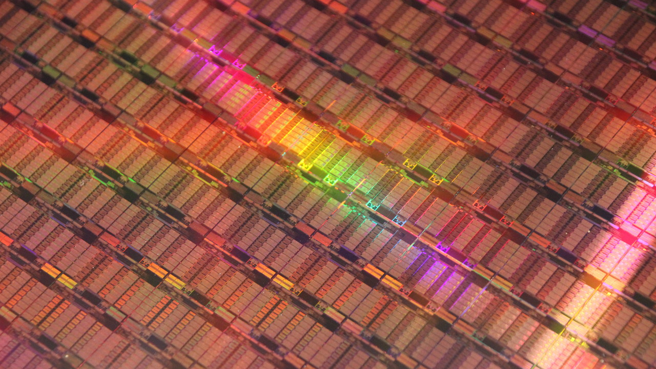 Sicherheitslücke: Intel zahlt $100.000 Prämie für neue Spectre-Lücke