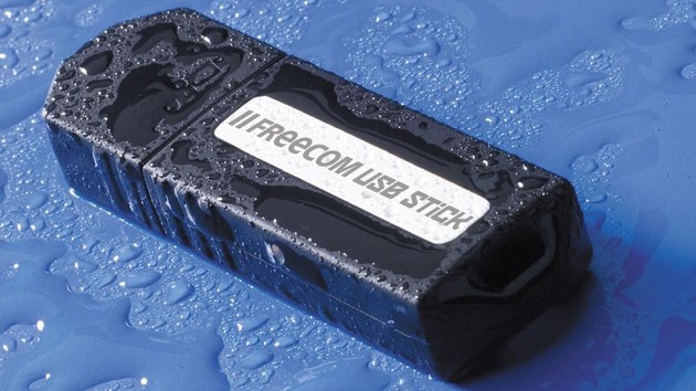 Im Test vor 15 Jahren: Schnelle USB-Sticks mit 5 MB/s und 512 MB