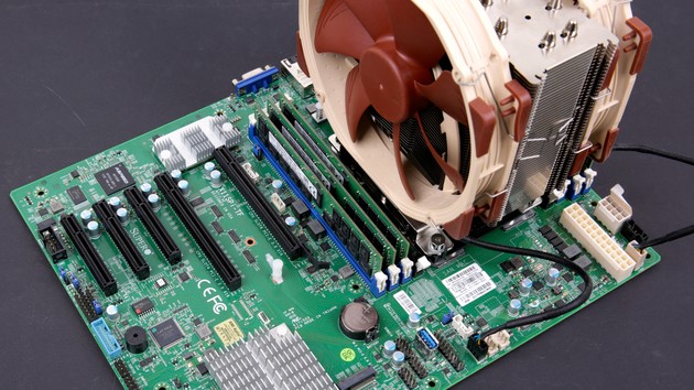 High-End-CPUs im Test: 28 Kerne von Intel gegen 32 Kerne von AMD