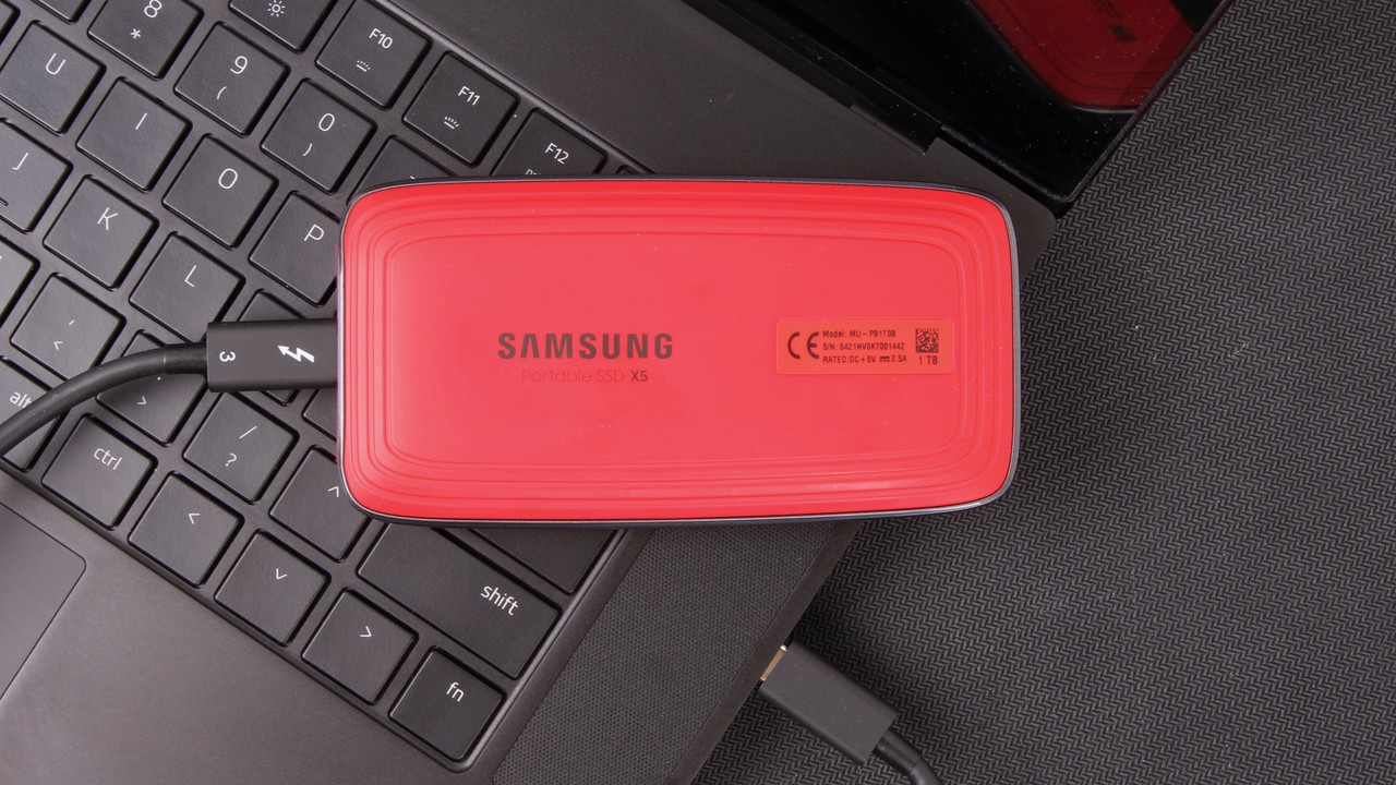 Samsung Portable SSD X5 im Test: Externe NVMe-SSD mit TB3-Turbo im Sportwagen-Design