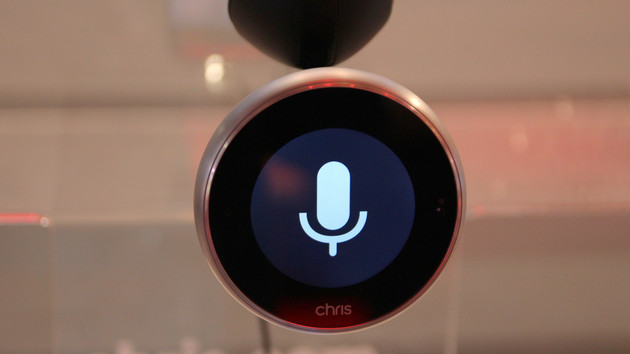 Chris: Assistent fürs Auto hört auf Sprache und Gesten