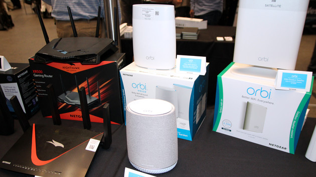 Netgear Orbi Voice: WLAN-Mesh-System mit Alexa-Harman-Kardon-Lautsprecher