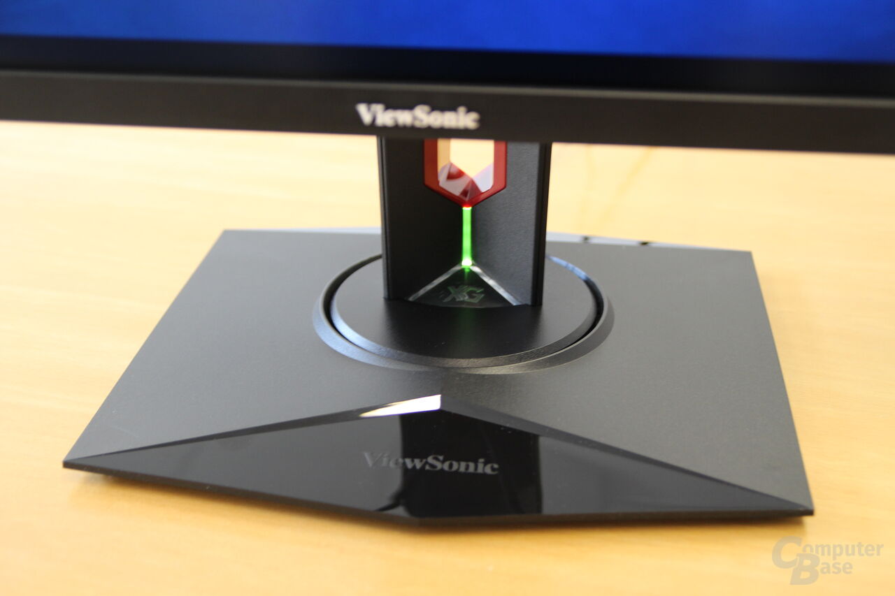 ViewSonic XG3220 – Dezente RGB-Beleuchtung im Standfuß