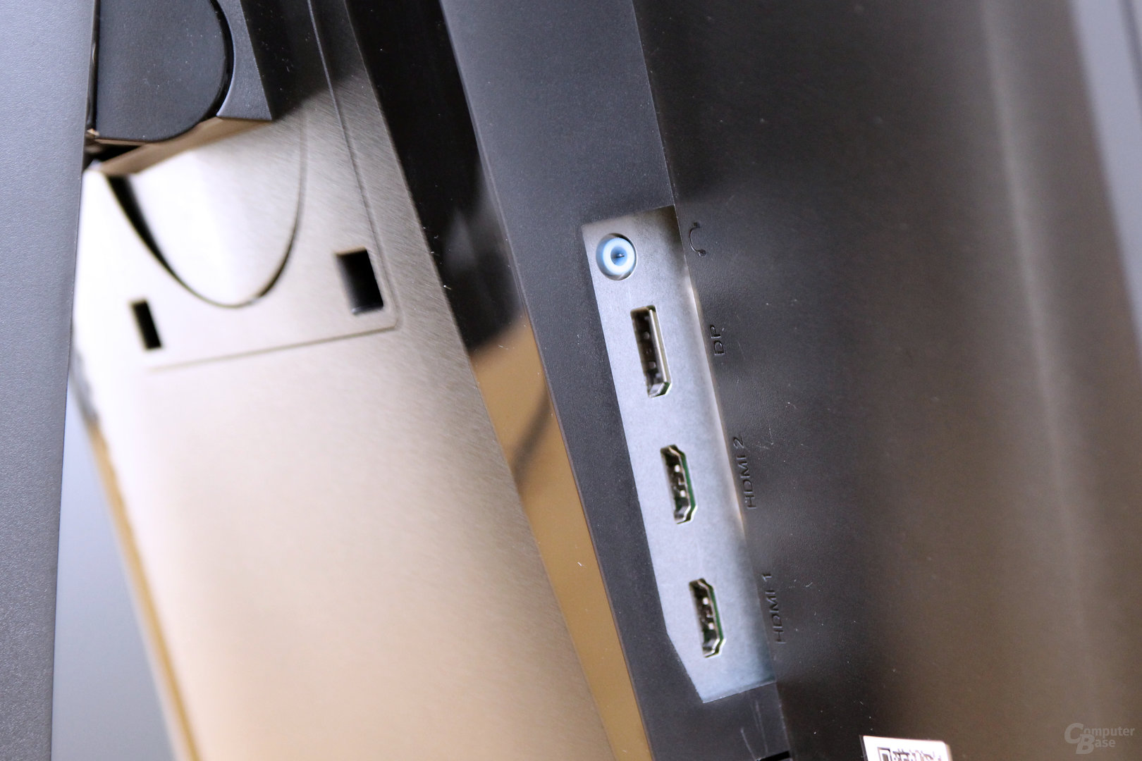 ViewSonic XG3220 – DisplayPort und HDMI