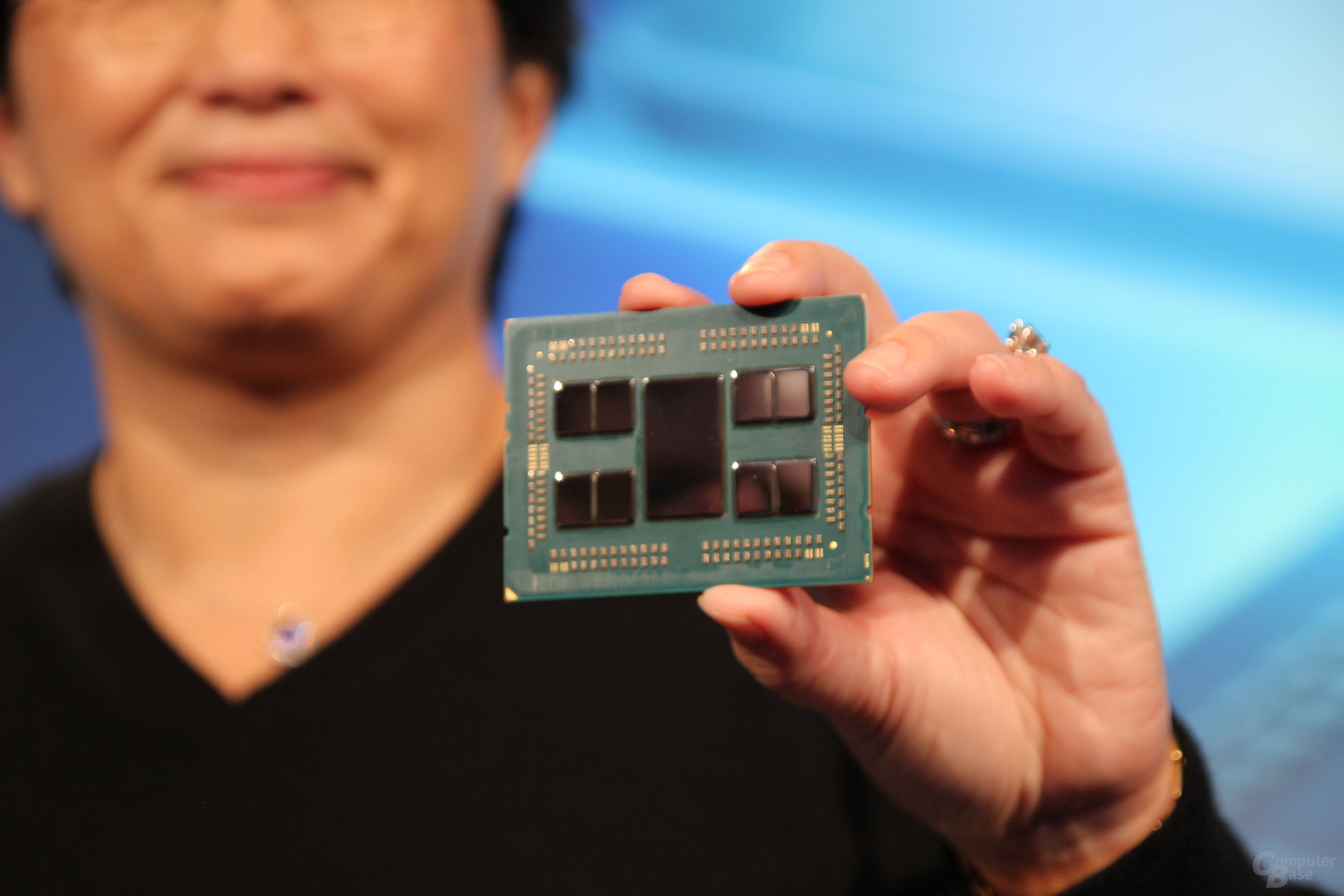 AMD-CEO Lisa Su mit Rome