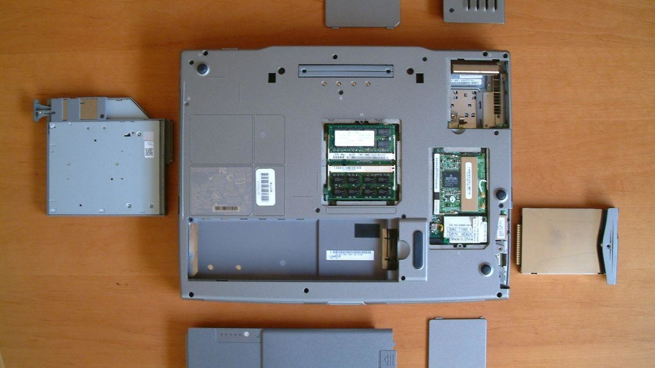 Im Test vor 15 Jahren: Bei Dells Inspiron 8600 ließ sich fast alles auswechseln