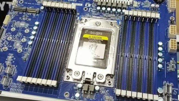 CPU-/GPU-Gerüchte: Intels 48-Kerner, AMDs 64-Kerner und Nvidia RTX 2060