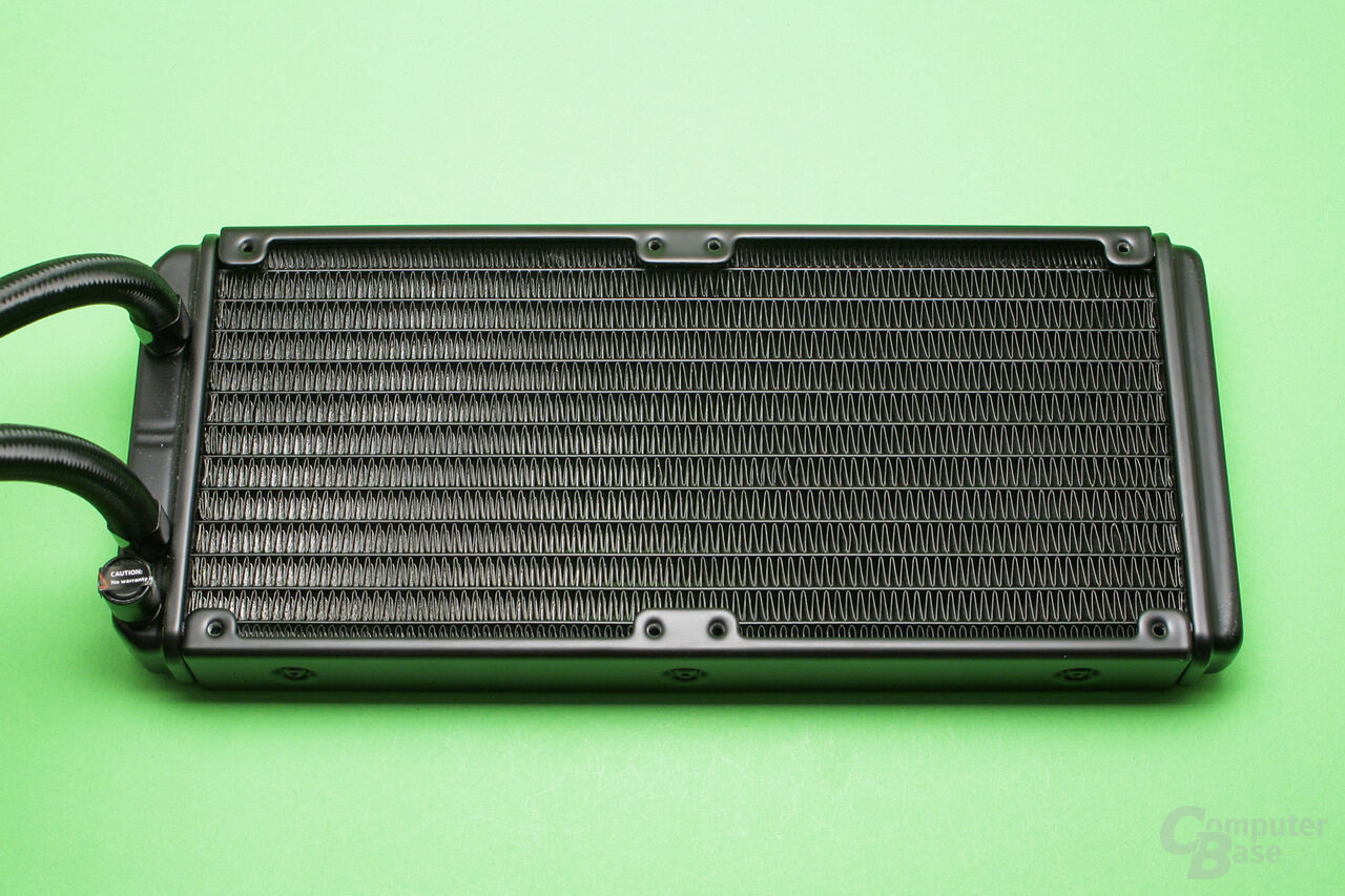 Deepcool Castle 240 RGB: Gut verarbeiteter 240er Radiator
