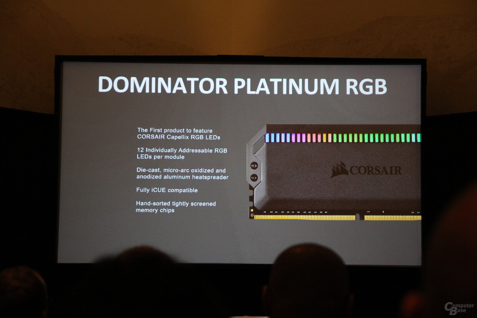Dominator Platinum RGB RAM mit Capellix-LEDs