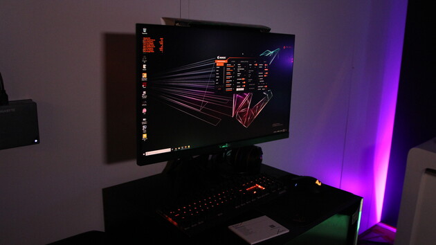 Gigabyte Aorus AD27QD: 27-Zoll-Monitor mit 144 Hz, IPS und Active Noise Cancelling