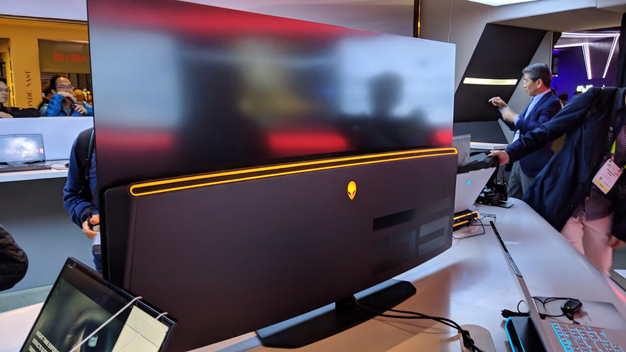 Alienware 55 OLED Monitor als Vorführmodell auf der CES