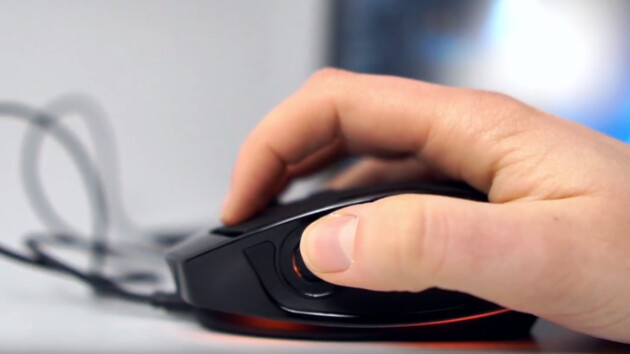 Lexip Pu94: Maus mit Joystick-Chassis und seitlichem Analogstick
