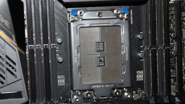 ASUS ROG Zenith Extreme: 256 GByte DDR4-RAM mit acht Modulen auf Threadripper