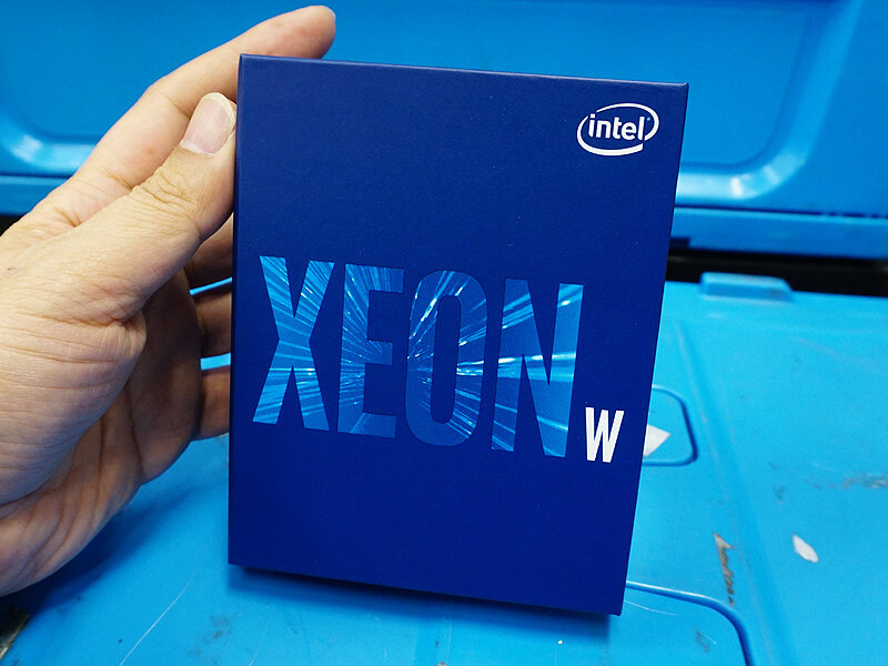 Intel Xeon W-3175X