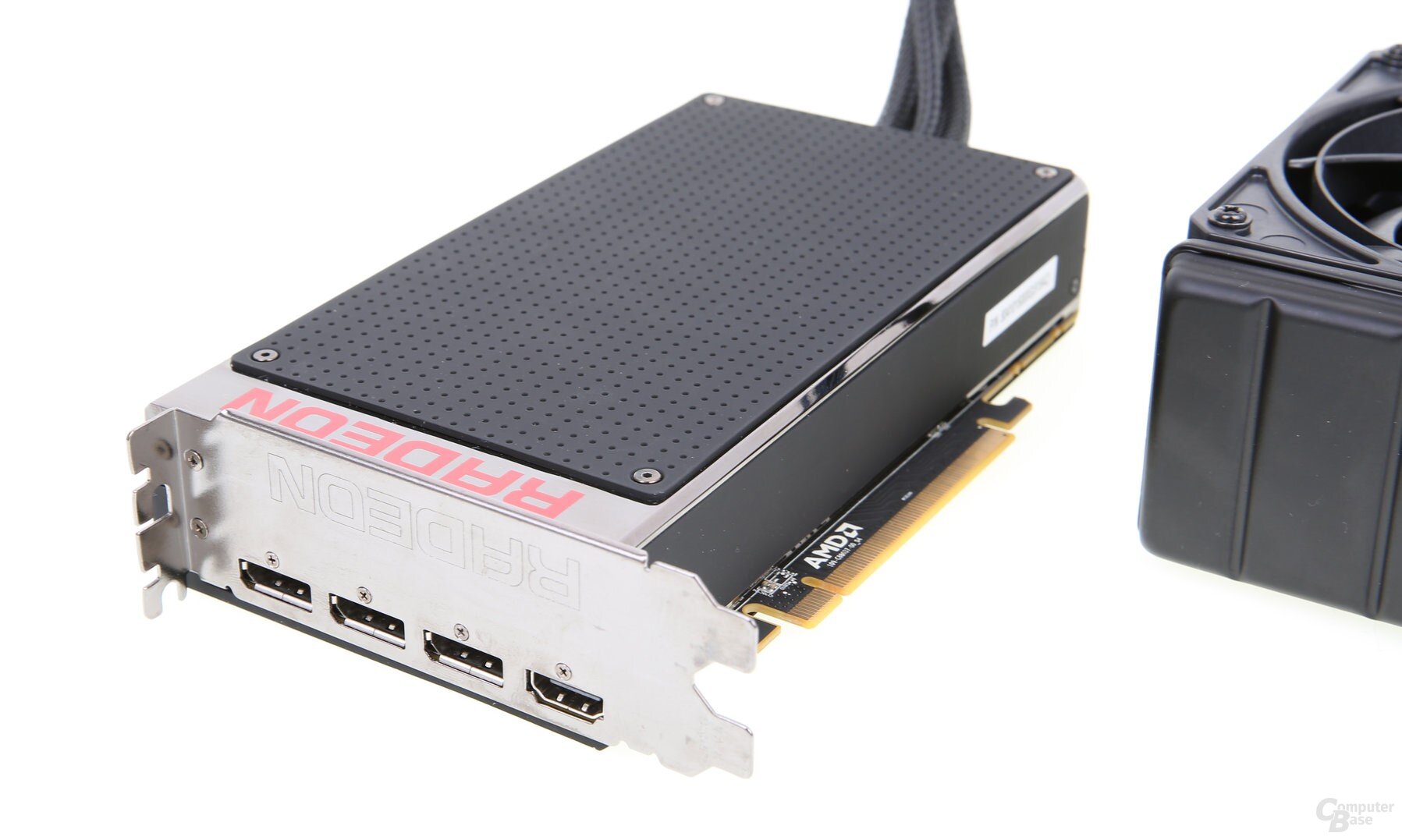 AMD Radeon R9 Fury X: Viel Leistung, aber auch viel Wärme
