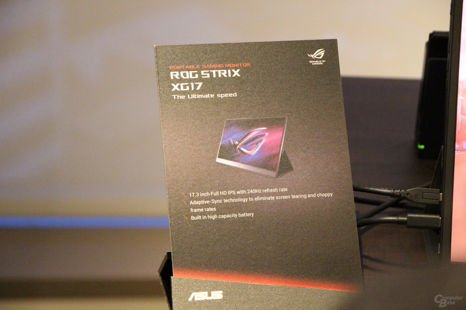ROG Strix XG17 Portable-Display mit 240 Hz