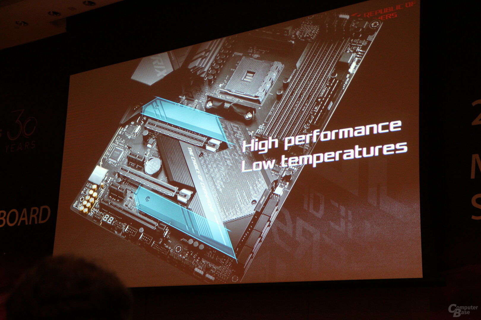 X570-Mainboards von Asus in der Präsentation