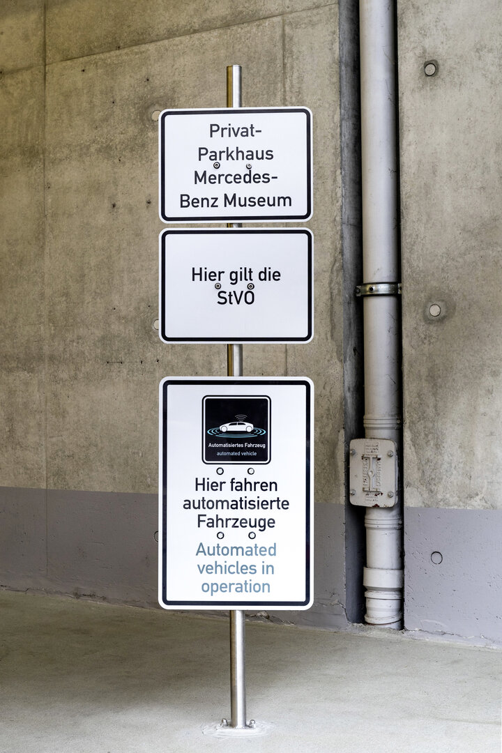 Automated Valet Parking im Mercedes-Benz Museum in Stuttgart