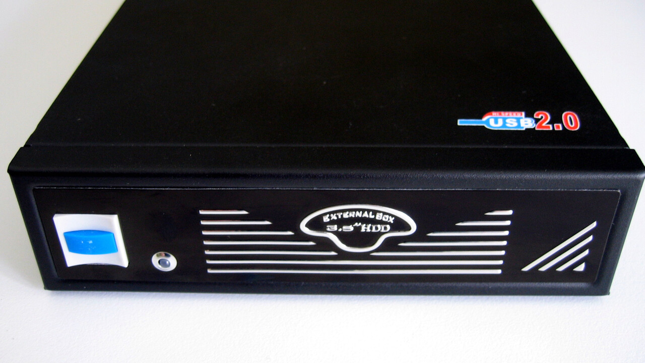 Im Test vor 15 Jahren: Externe Festplattengehäuse mit USB 2.0 und FireWire