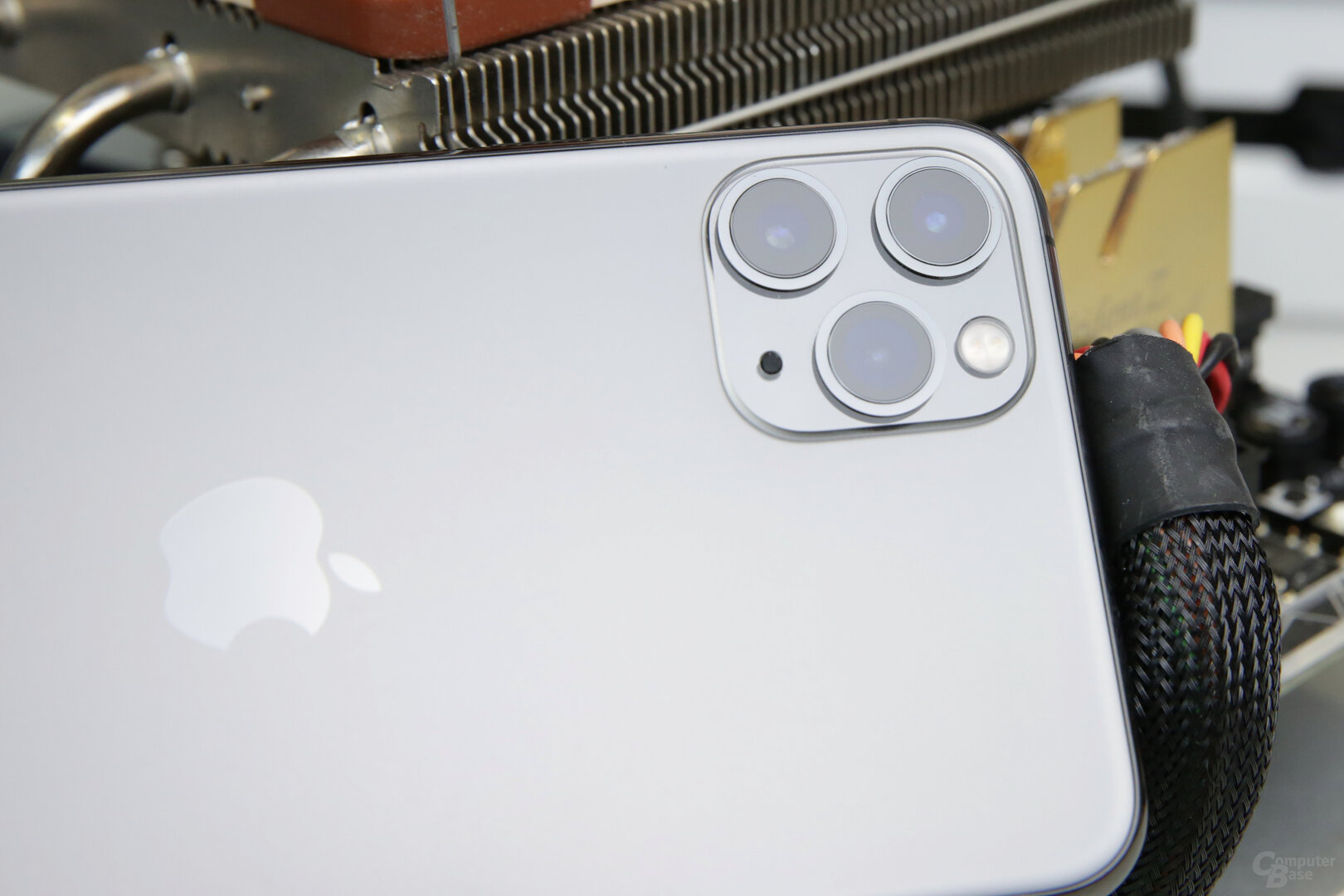 Neue Triple-Kamera des iPhone 11 Pro mit 13, 26 und 52 mm