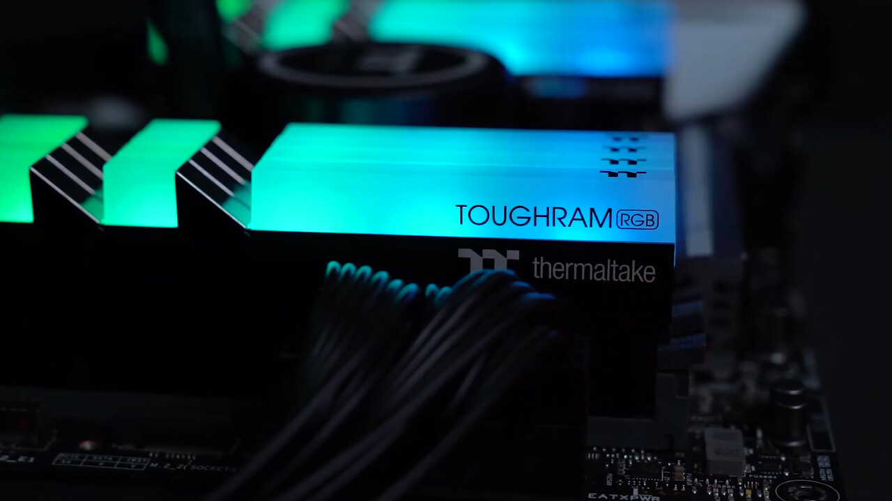 Toughram RGB: RGB-RAM von Thermaltake ab sofort bis DDR4-4400