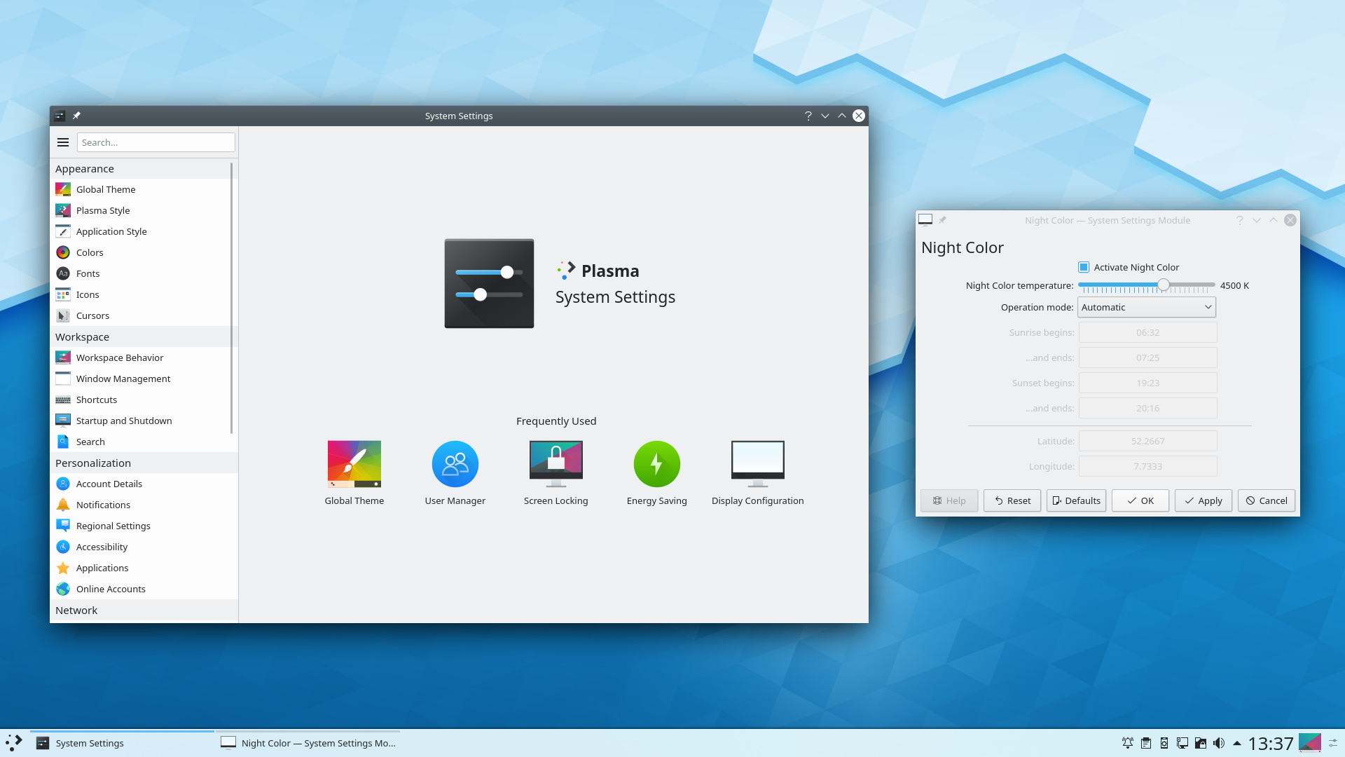 KDE Plasma bietet vielfältige Konfigurationsmöglichkeiten – hier der Nacht-Modus