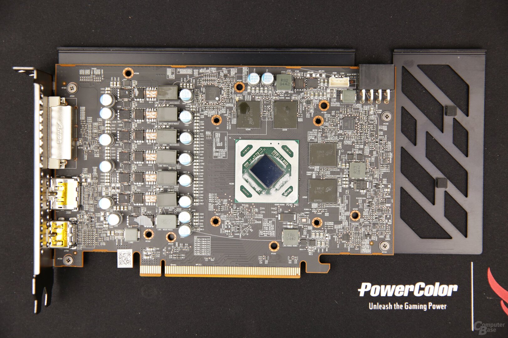 Das PCB der Radeon RX 5500 XT Red Dragon (8 GB)