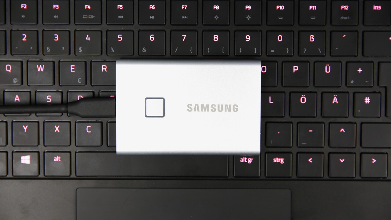 Portable SSD T7 Touch im Test: Samsungs USB-SSD setzt auf 1 GB/s und Fingerabdrücke