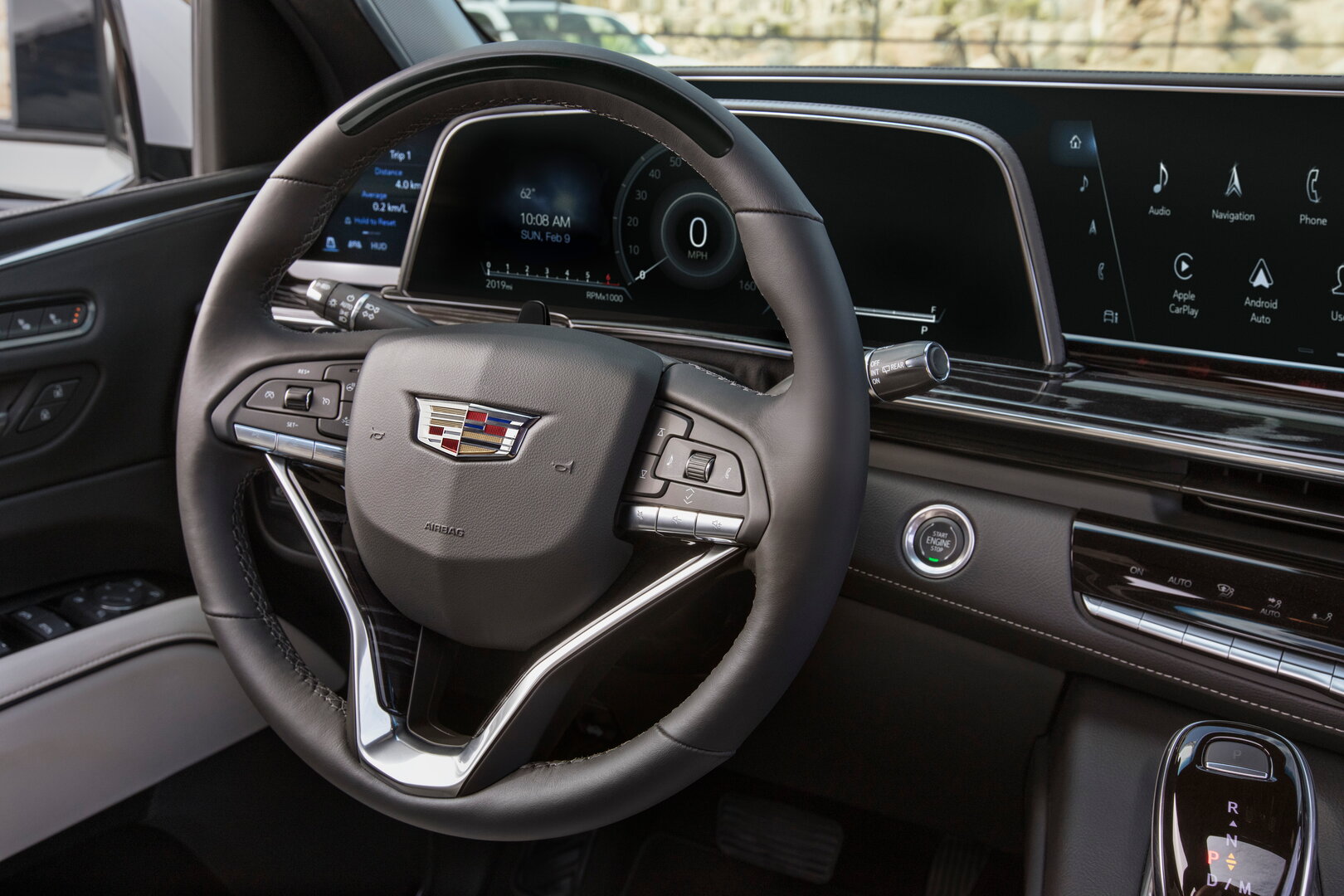 Neues Cockpit des 2021er Cadillac Escalade
