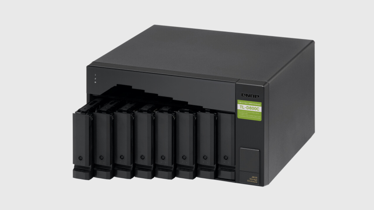 QNAP TL-D800C und TL-R1200C-RP: JBOD-Speichergehäuse mit 8 und 12 HDDs für NAS und PC