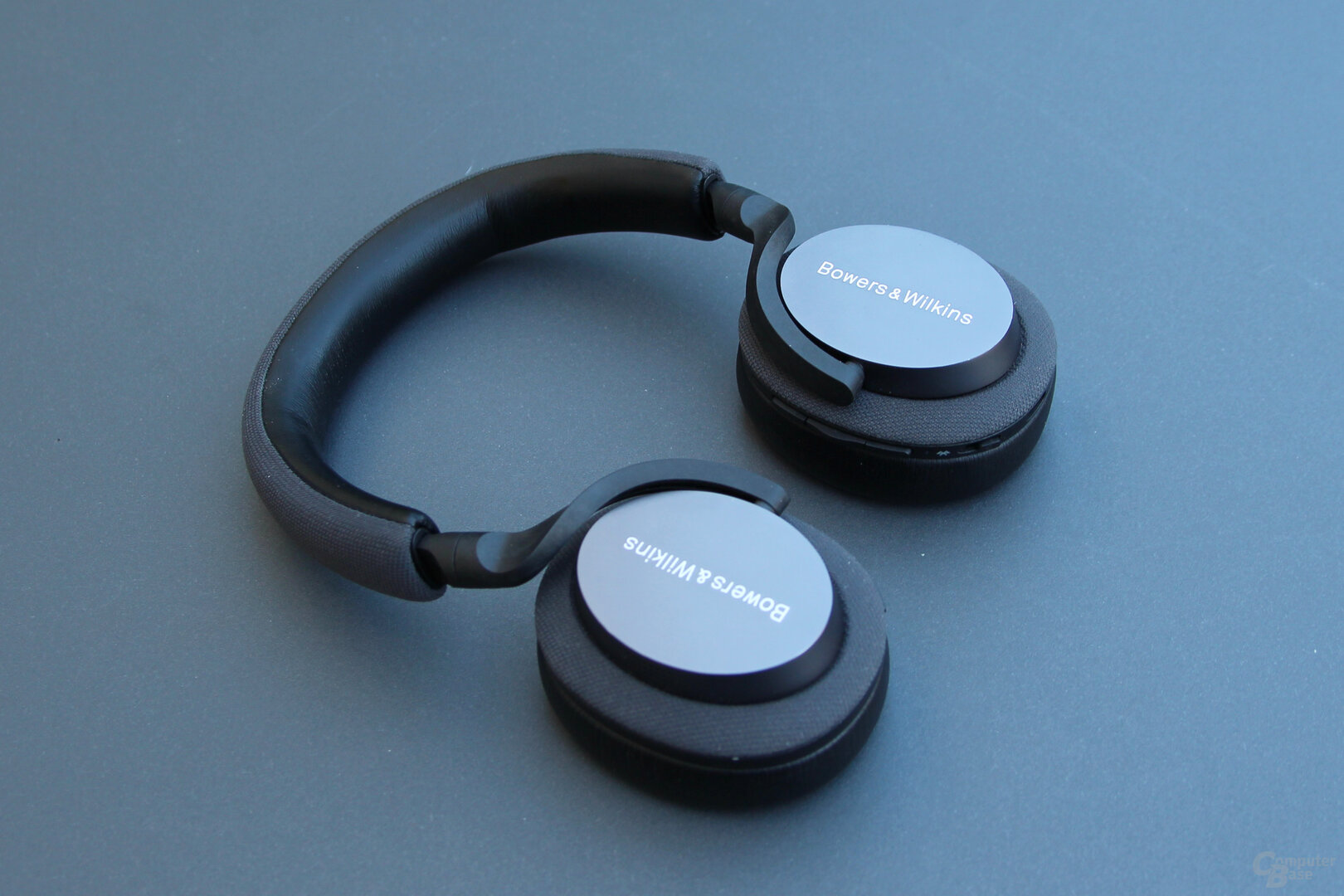 Bowers & Wilkins PX5