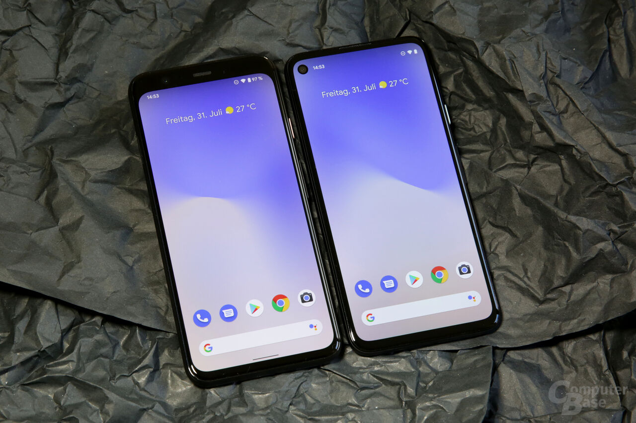 Größere 5,81 Zoll (Pixel 4a, rechts) statt 5,7 Zoll (Pixel 4) im kleineren Gehäuse
