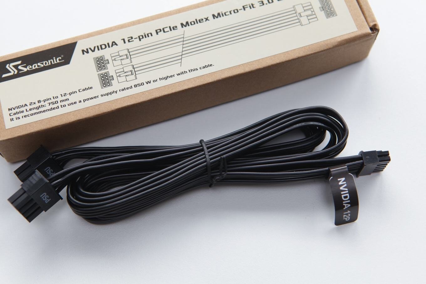 Seasonic-12-Pin-PCIe-Molex-MicroFit-Kabel