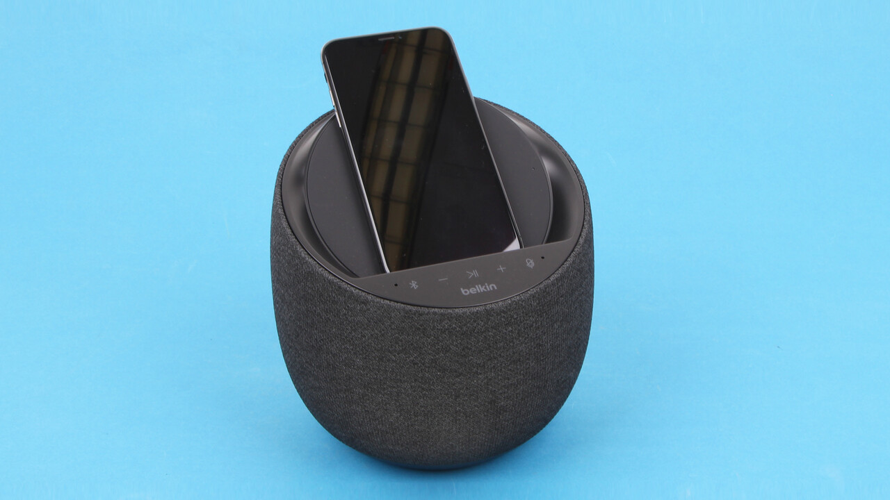 Belkin Soundform Elite im Test: Smart-Speaker mit Wireless Charging und Google Assistant