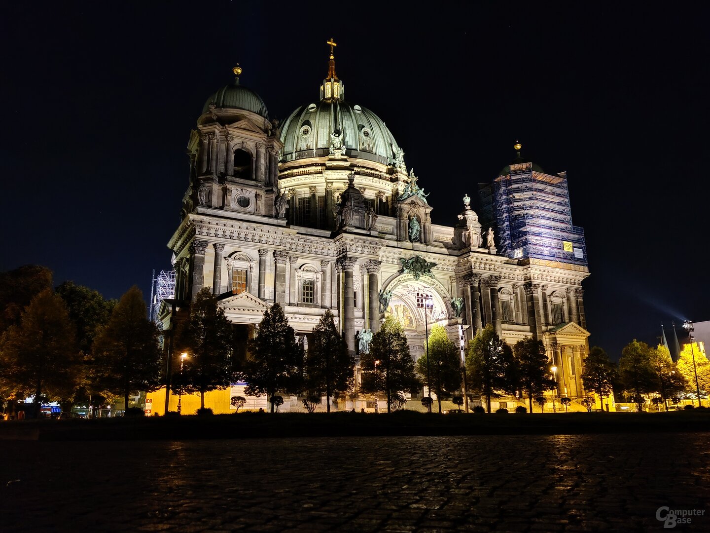 OnePlus 8T (Nachtmodus) (f/1.8, ISO 3200, 0.167 s)