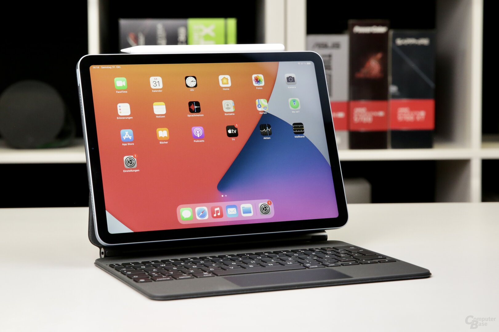 iPad Air im Gesamtpaket mit Magic Keyboard und Apple Pencil