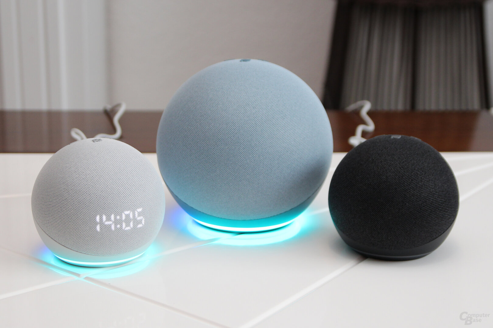 Amazon Echo (4. Gen.), Echo Dot (4. Gen.) und Echo Dot mit Uhr (4. Gen.)