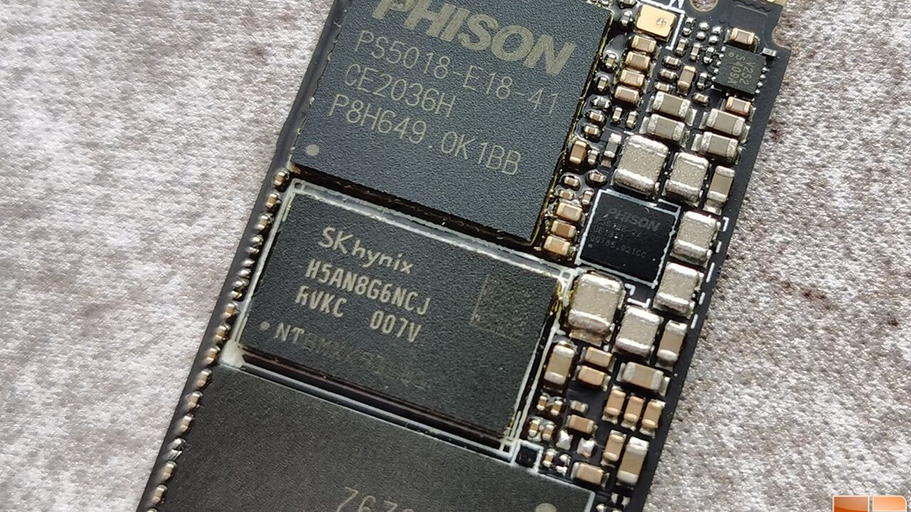 SSDs mit Phison E18: Zahlreiche Benchmarks geben die Richtung vor