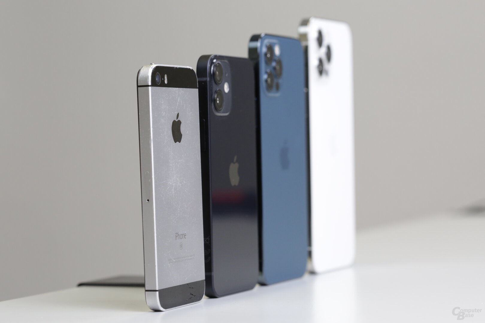 iPhone SE im Line-Up  mit iPhone 12, iPhone 12 Pro und iPhone 12 Pro Max