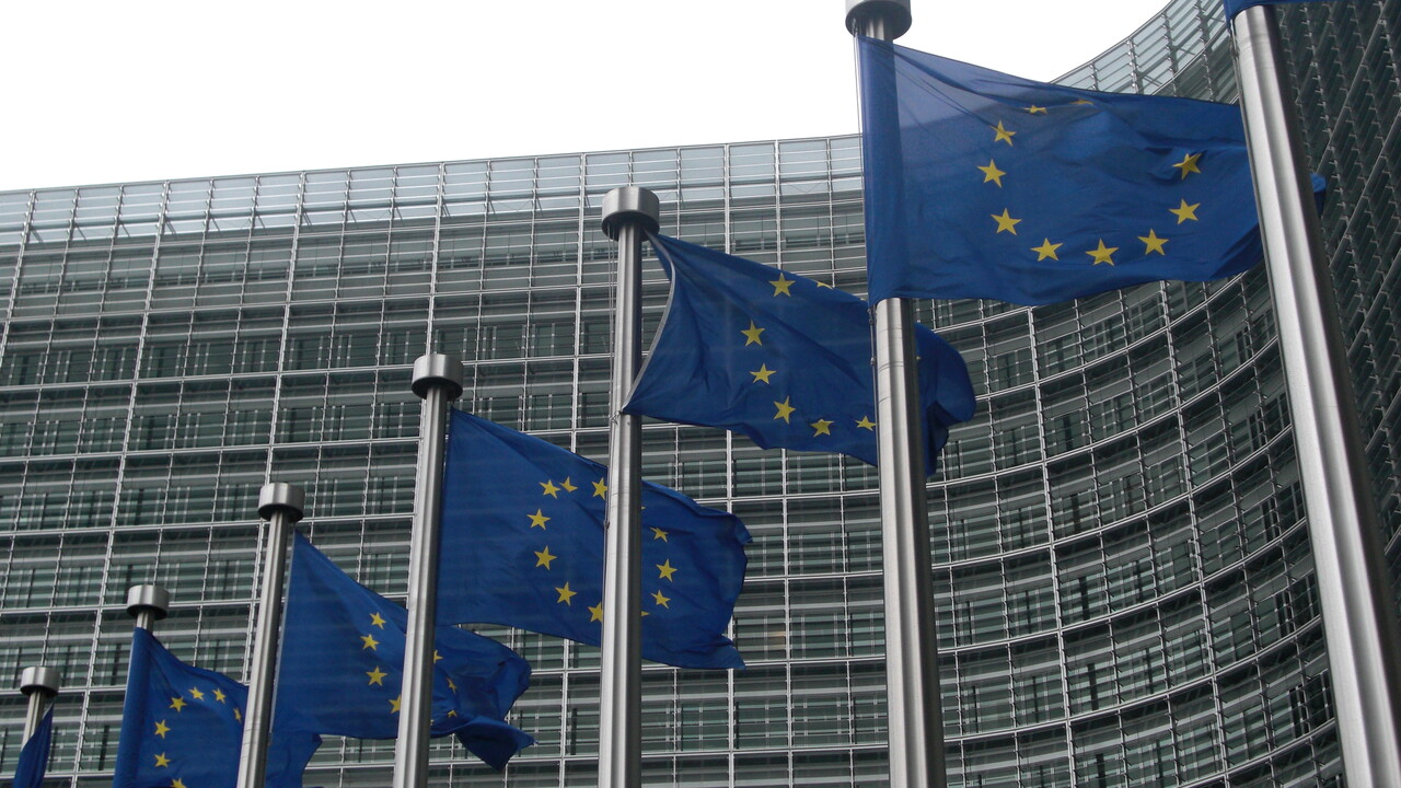Digital Service Act: EU will Tech-Konzerne in die Schranken weisen